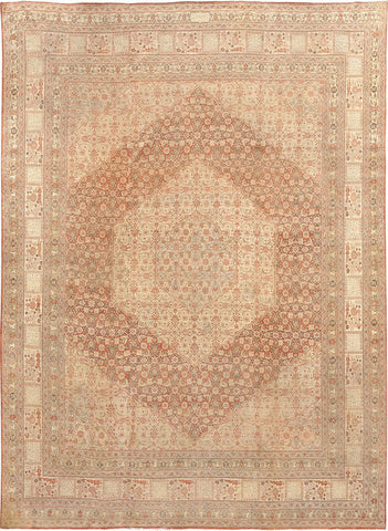 ANTIQUE TABRIZ