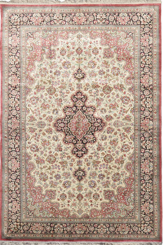 OLD SILK QUM
