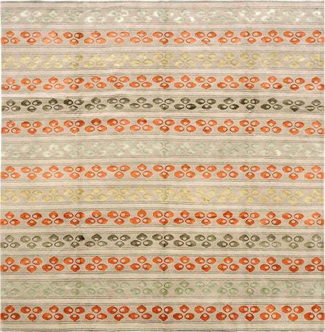 MODERN W/SILK