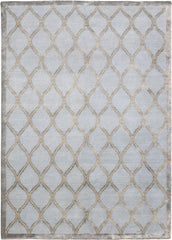 MODERN W/SILK