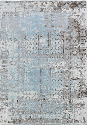 MODERN W/ SILK