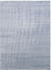 MODERN W/ SILK